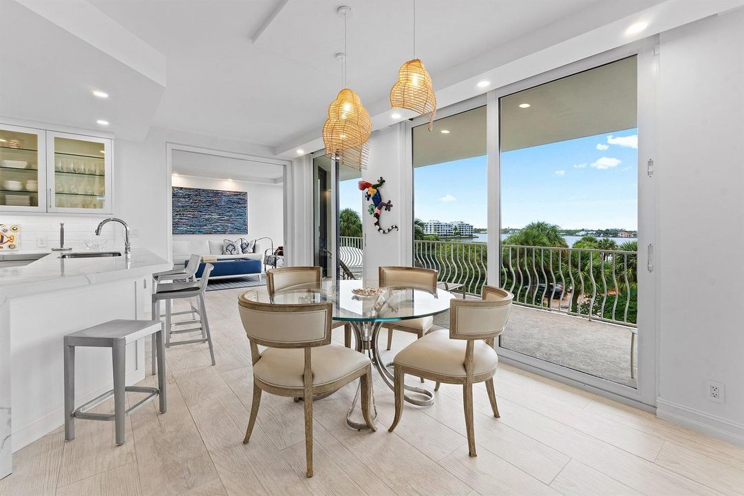 011-2000SouthOceanBoulevard-204S-PalmBea