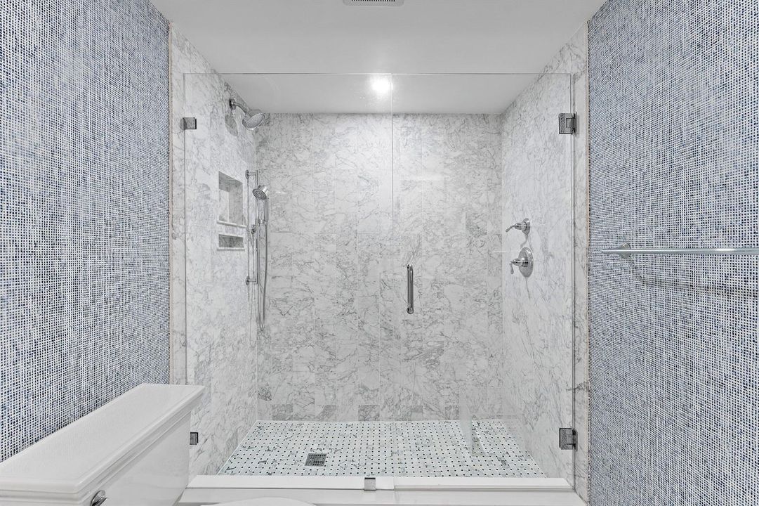 034-2000SouthOceanBoulevard-204S-PalmBea