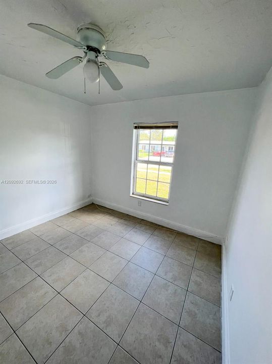 For Rent: $2,900 (3 beds, 1 baths, 1093 Square Feet)