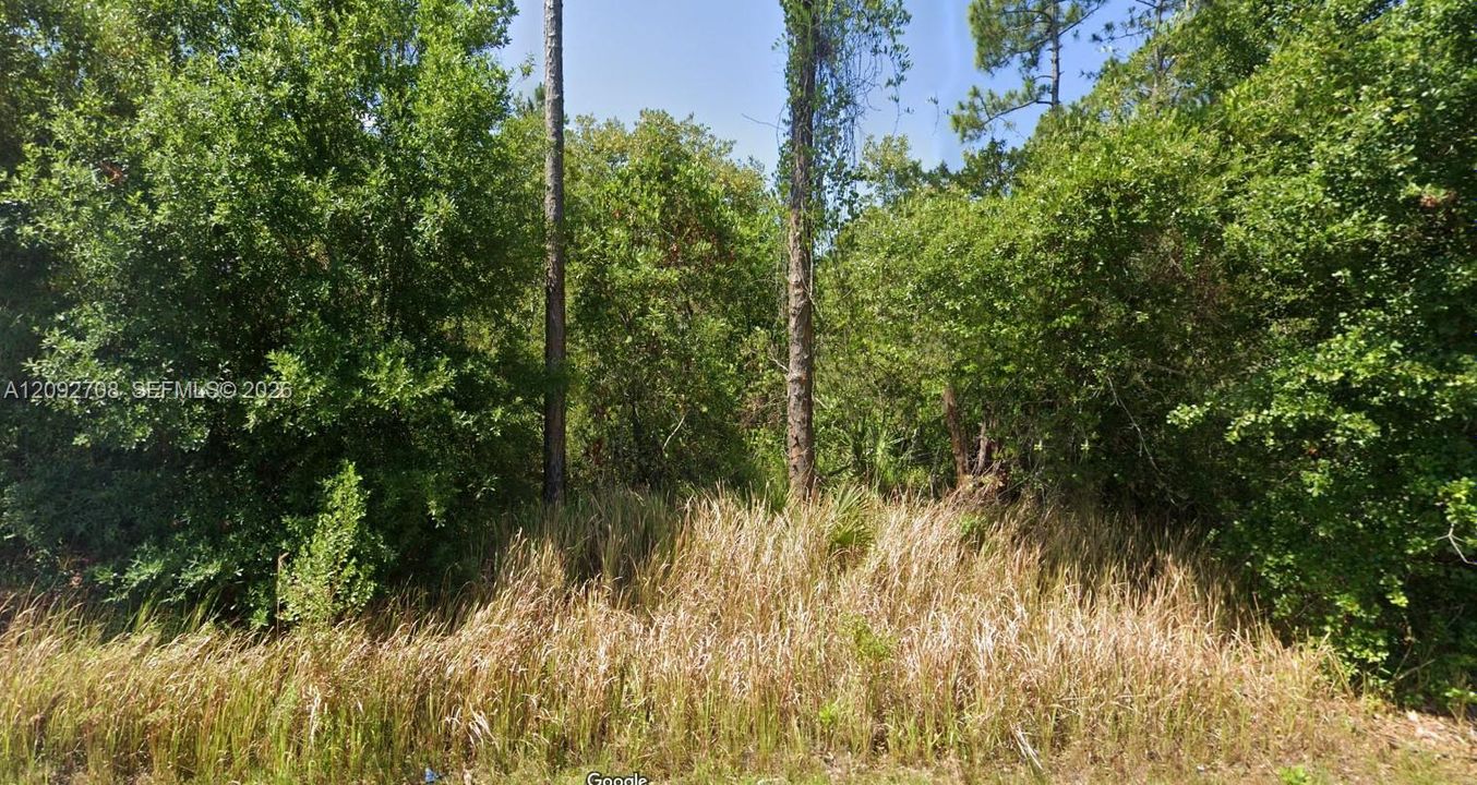 На продажу: $24,900 (0.23 acres)