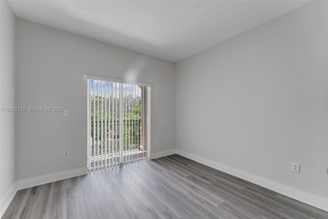 В аренду: $2,900 (4 спален, 2 ванн, 1698 Квадратных фут)