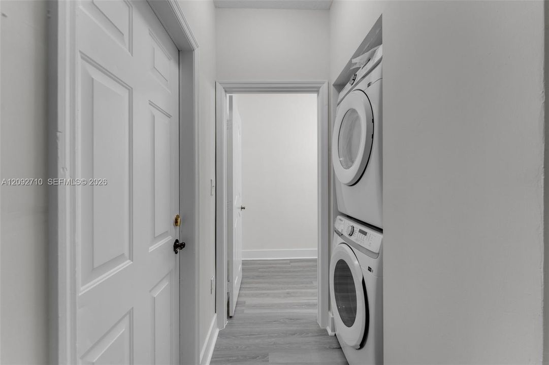 В аренду: $2,900 (4 спален, 2 ванн, 1698 Квадратных фут)