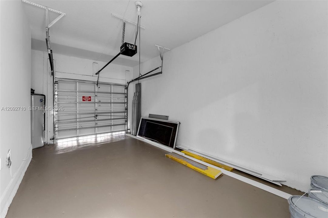 В аренду: $2,900 (4 спален, 2 ванн, 1698 Квадратных фут)