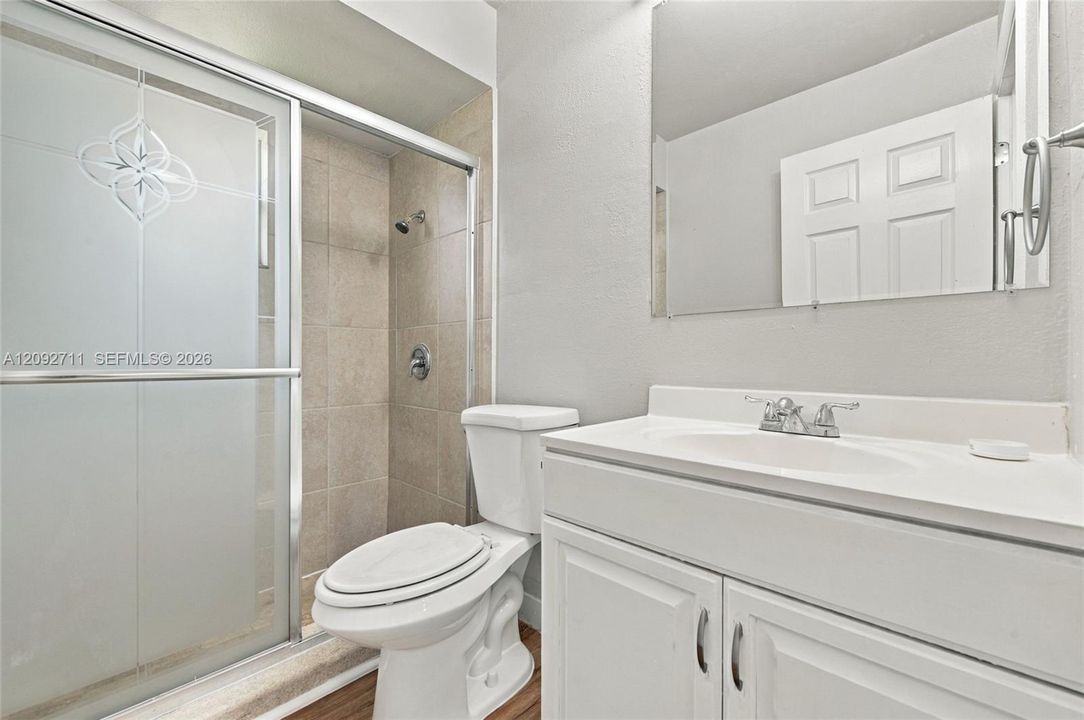 En Venta: $339,900 (3 camas, 2 baños, 1704 Pies cuadrados)
