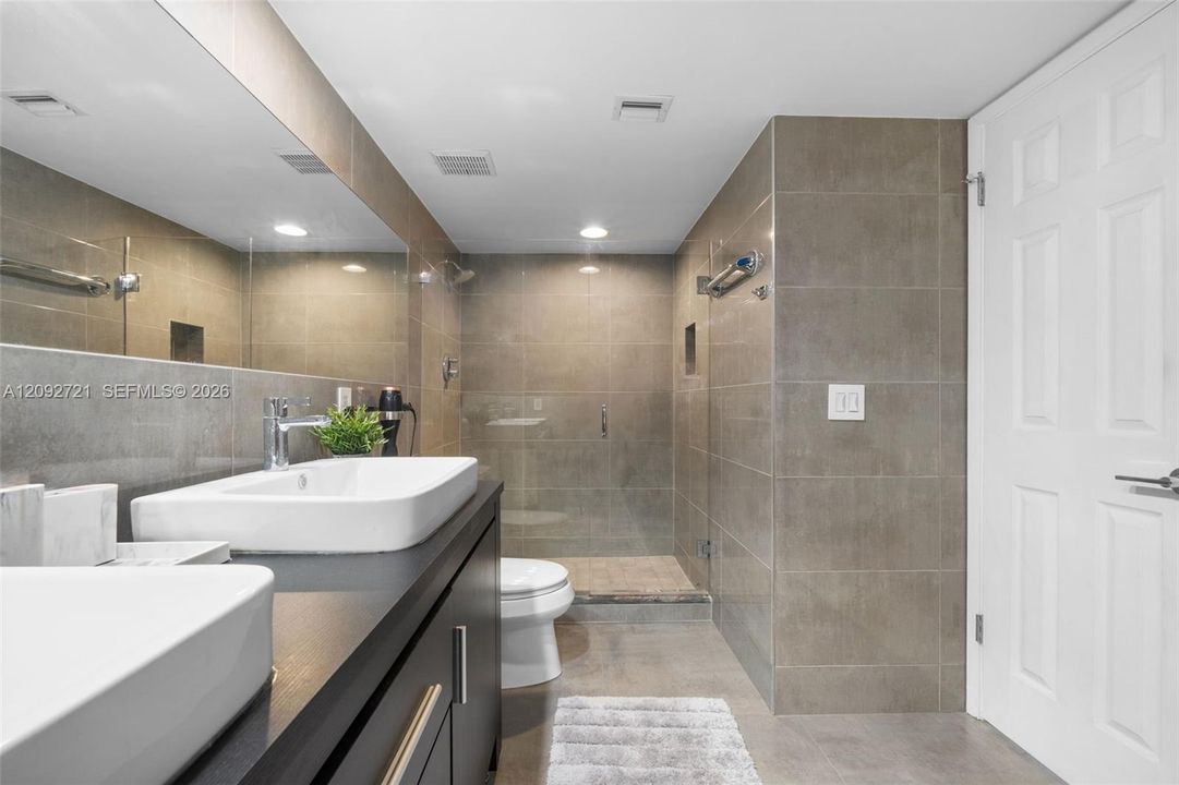 En Renta: $3,650 (2 camas, 2 baños, 1065 Pies cuadrados)