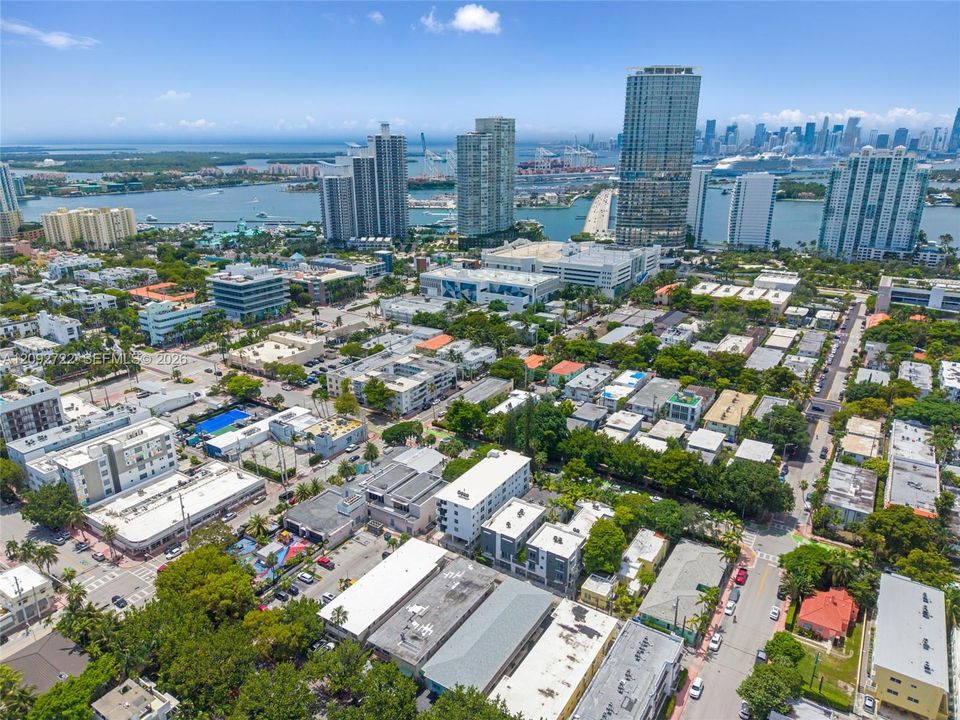 Active With Contract: $283,900 (1 beds, 1 baths, 660 Square Feet)