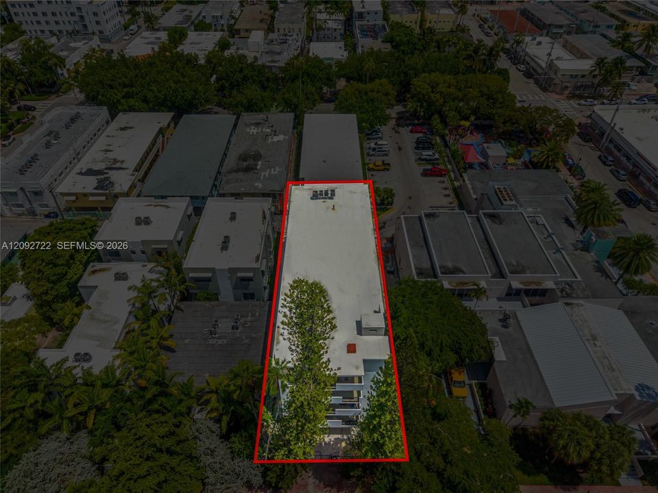 Active With Contract: $283,900 (1 beds, 1 baths, 660 Square Feet)