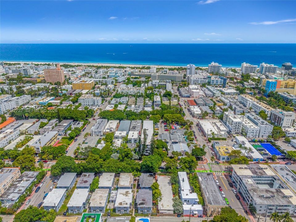 Active With Contract: $283,900 (1 beds, 1 baths, 660 Square Feet)