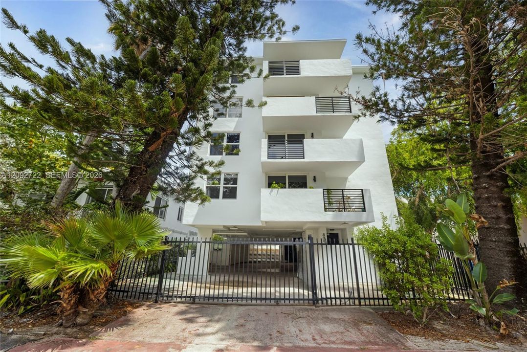 En Venta: $283,900 (1 camas, 1 baños, 660 Pies cuadrados)