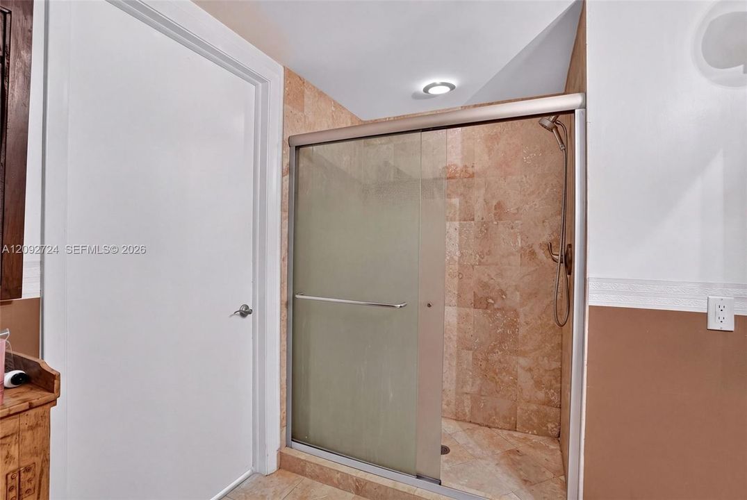 На продажу: $690,000 (3 спален, 2 ванн, 1385 Квадратных фут)