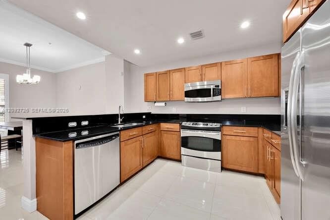 For Rent: $5,000 (2 beds, 2 baths, 2182 Square Feet)
