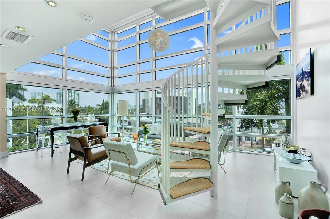 En Venta: $1,299,000 (2 camas, 2 baños, 1115 Pies cuadrados)