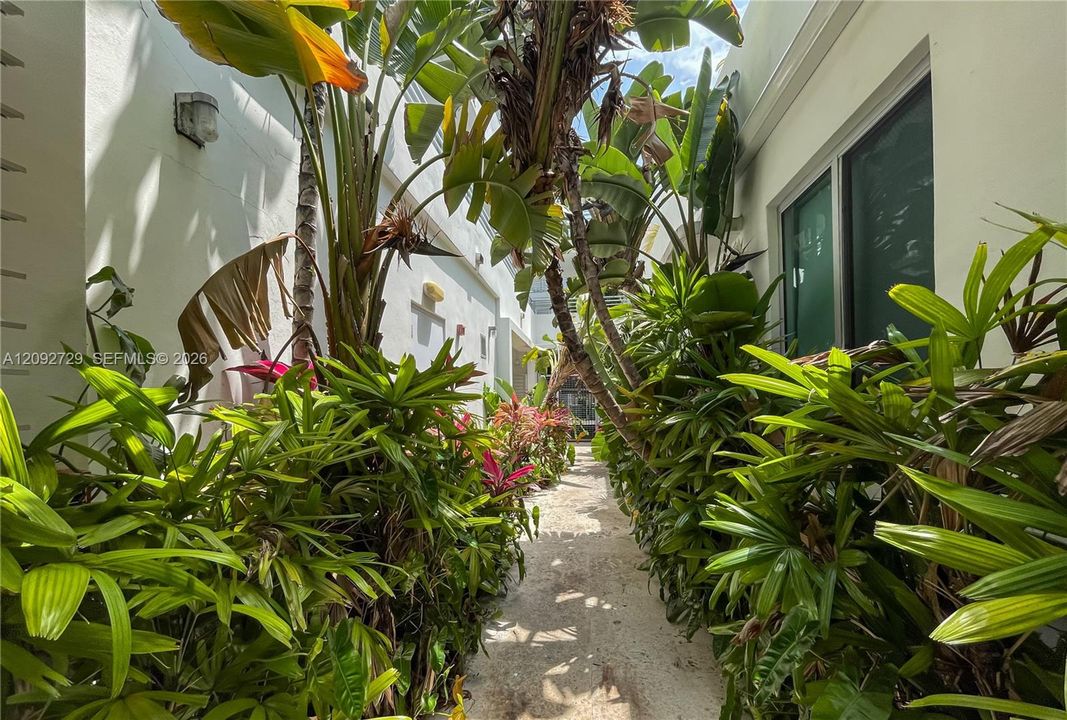En Venta: $1,299,000 (2 camas, 2 baños, 1115 Pies cuadrados)