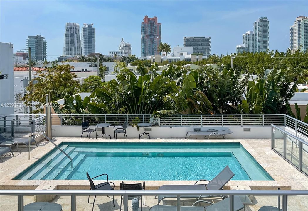 En Venta: $1,299,000 (2 camas, 2 baños, 1115 Pies cuadrados)