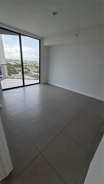 For Rent: $3,350 (2 beds, 2 baths, 960 Square Feet)