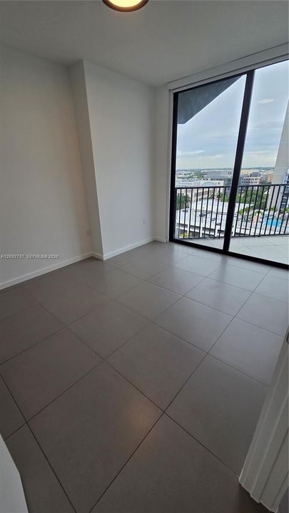 For Rent: $3,350 (2 beds, 2 baths, 960 Square Feet)
