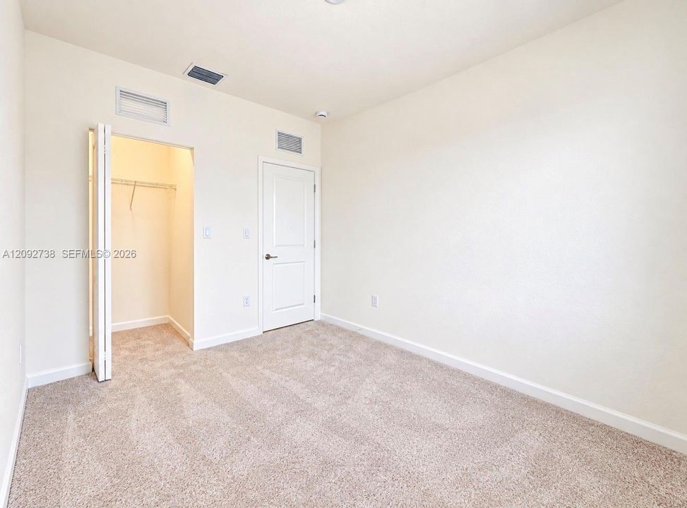 For Rent: $2,400 (3 beds, 2 baths, 0 Square Feet)