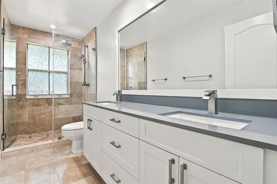 En Renta: $4,500 (4 camas, 2 baños, 1869 Pies cuadrados)