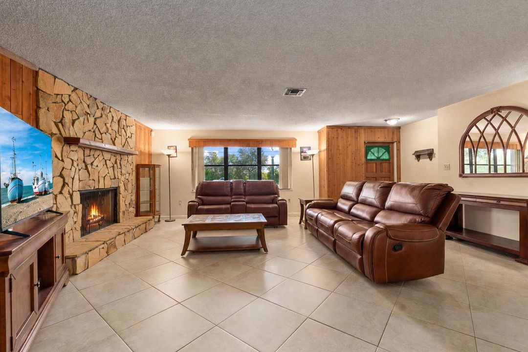20-web-or-mls-694497DE-9138-47BD-8E77-D3