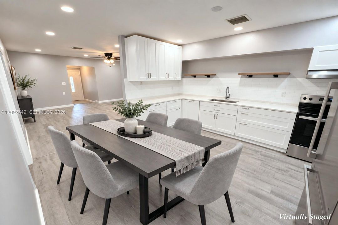 For Sale: $598,000 (3 beds, 3 baths, 1216 Square Feet)