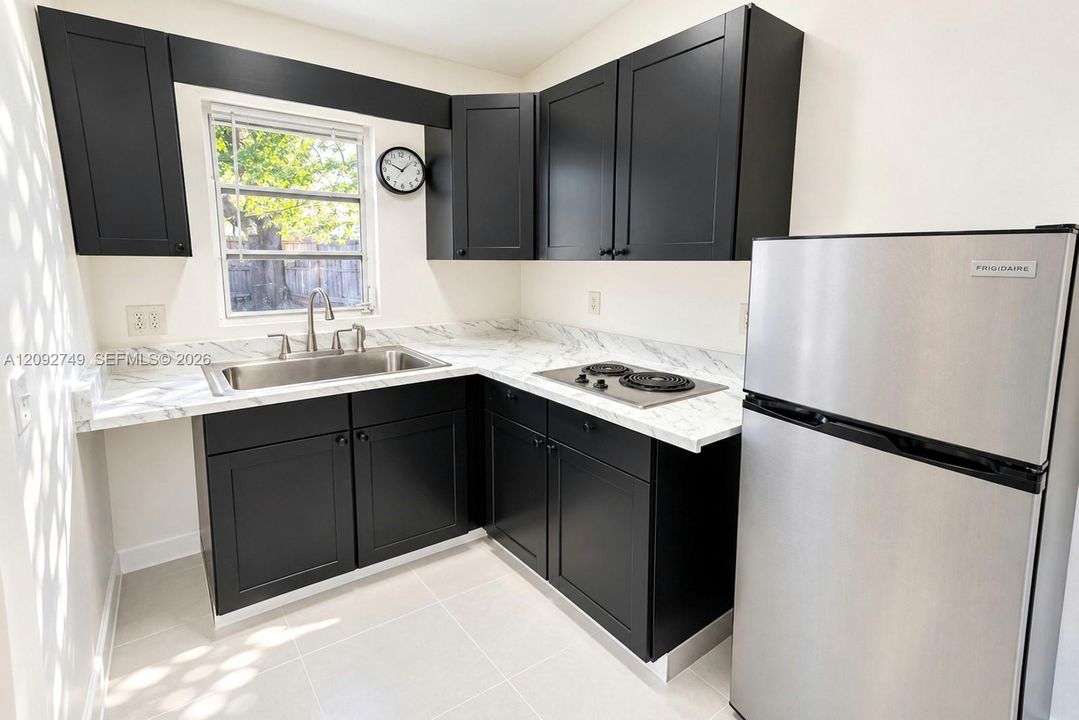 For Sale: $598,000 (3 beds, 3 baths, 1216 Square Feet)