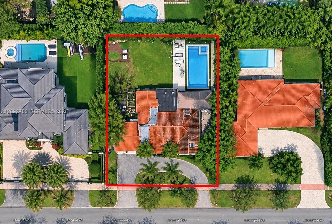 На продажу: $3,000,000 (3 спален, 2 ванн, 1760 Квадратных фут)