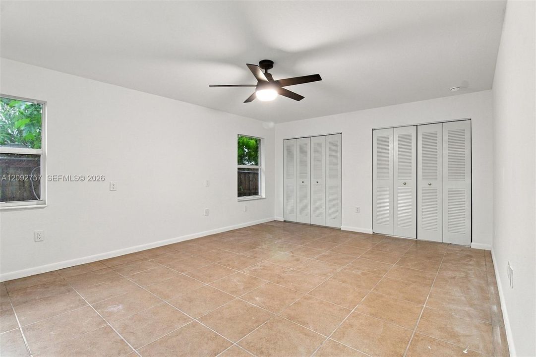 For Rent: $3,700 (4 beds, 2 baths, 1605 Square Feet)