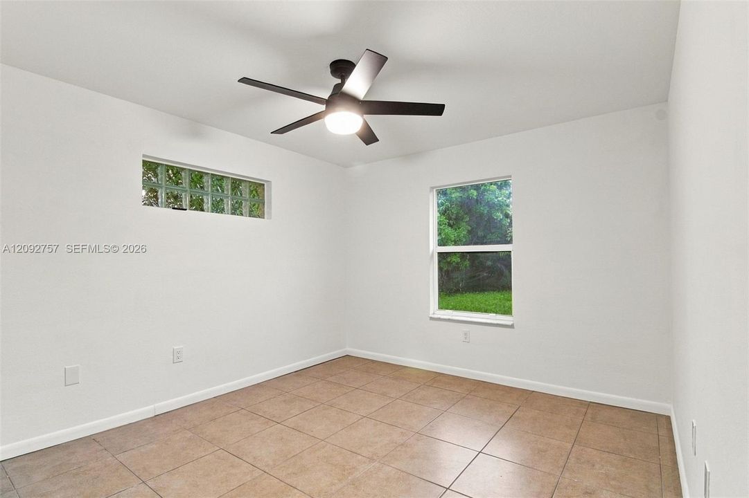 For Rent: $3,700 (4 beds, 2 baths, 1605 Square Feet)