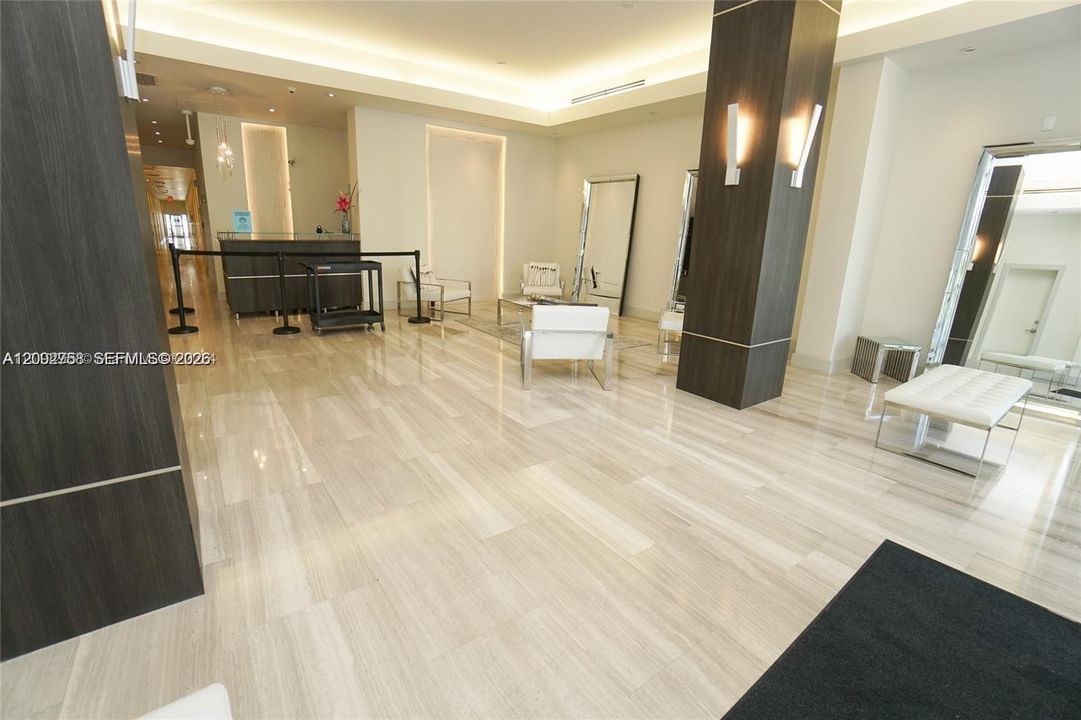 На продажу: $350,000 (1 спален, 1 ванн, 750 Квадратных фут)
