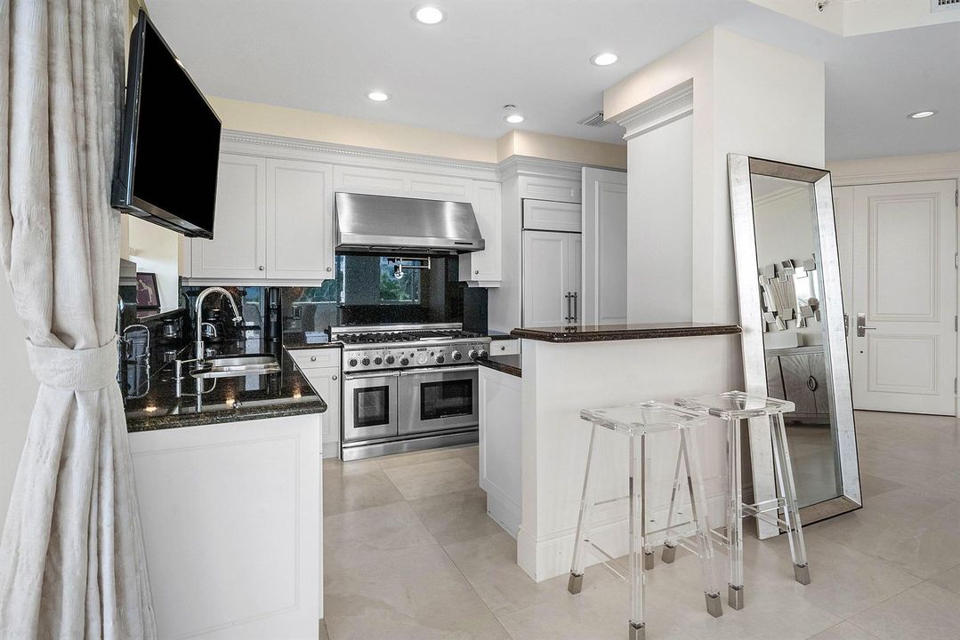 Open Kitchen