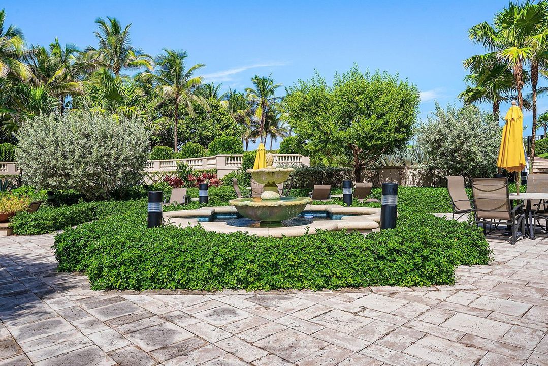 Entry to Pool 7 Beach