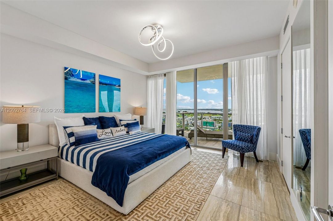 For Sale: $13,900,000 (3 beds, 3 baths, 3524 Square Feet)