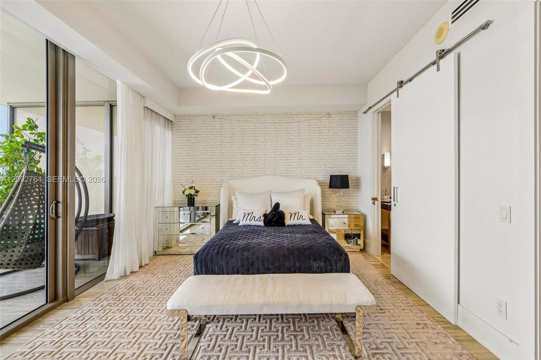 For Sale: $13,900,000 (3 beds, 3 baths, 3524 Square Feet)