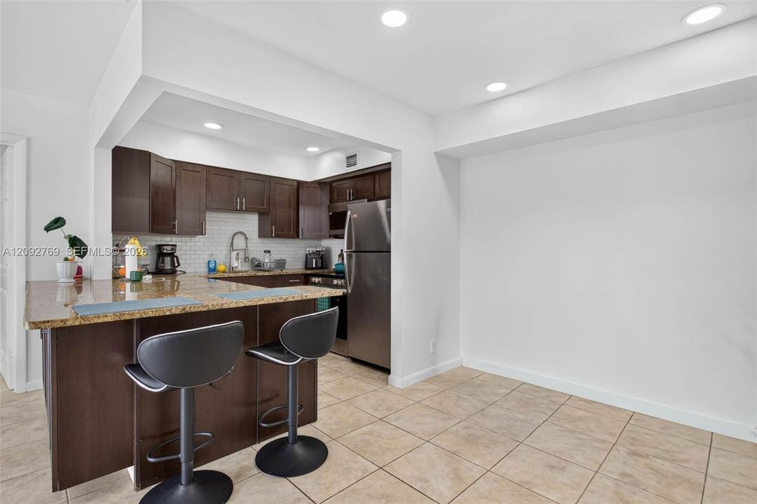 En Venta: $210,000 (2 camas, 2 baños, 920 Pies cuadrados)