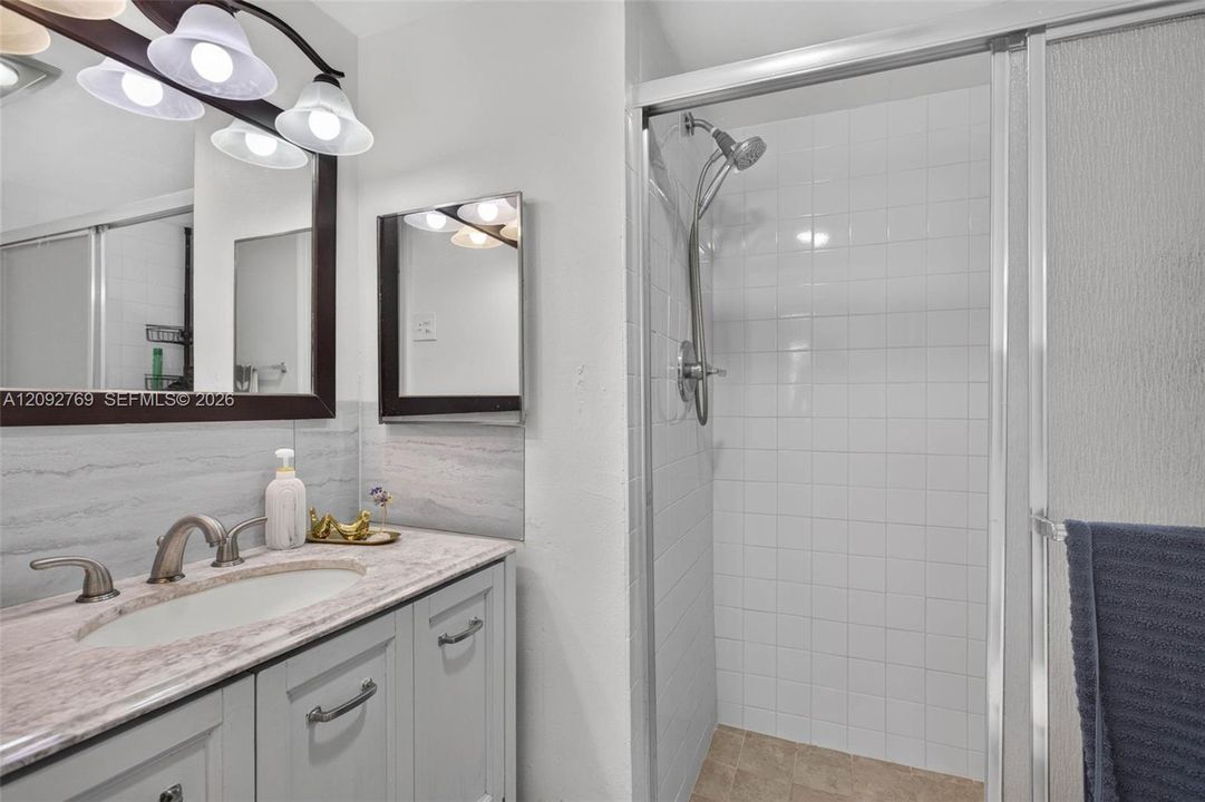 En Venta: $210,000 (2 camas, 2 baños, 920 Pies cuadrados)