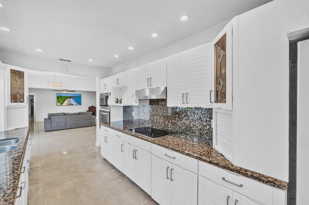 9 Kitchen (4)