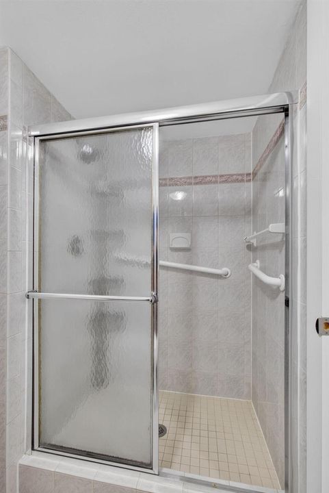 Master Walk In Shower