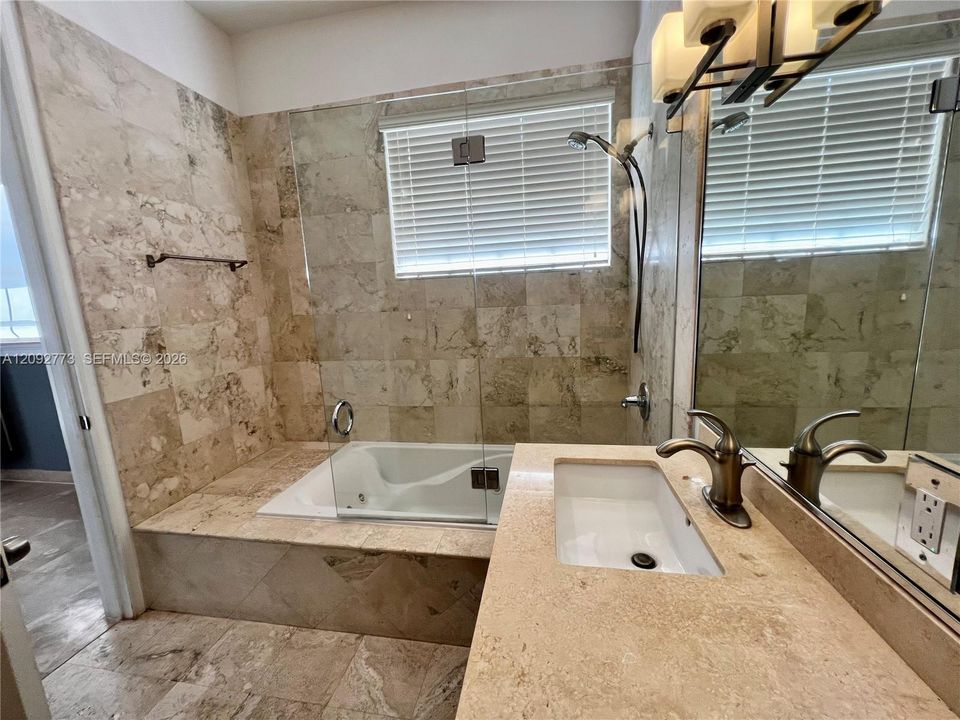 Large bathtub area
