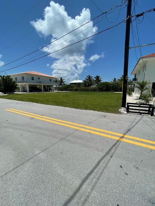 For Sale: $379,900 (7,500 sqft)