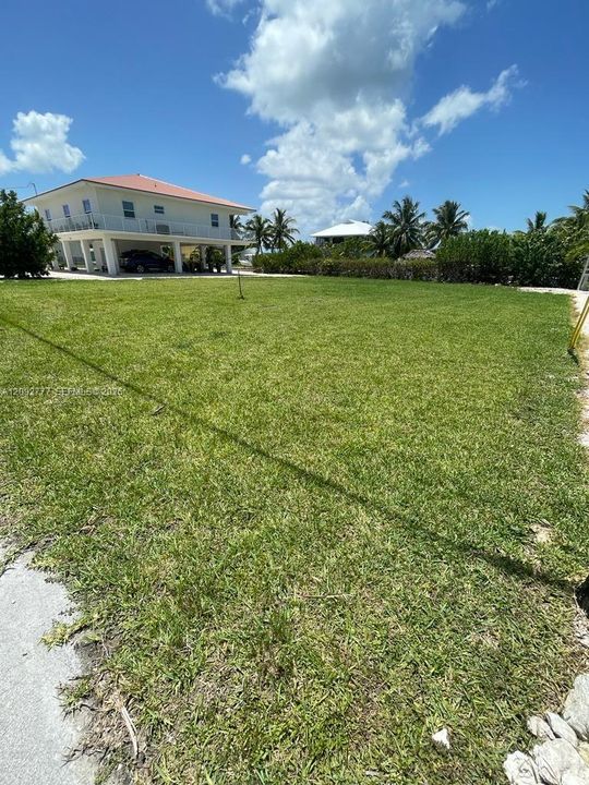For Sale: $379,900 (7,500 sqft)