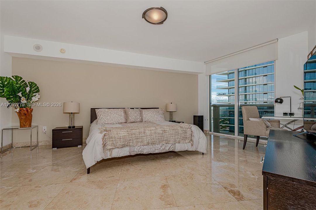 В аренду: $6,900 (2 спален, 2 ванн, 1591 Квадратных фут)