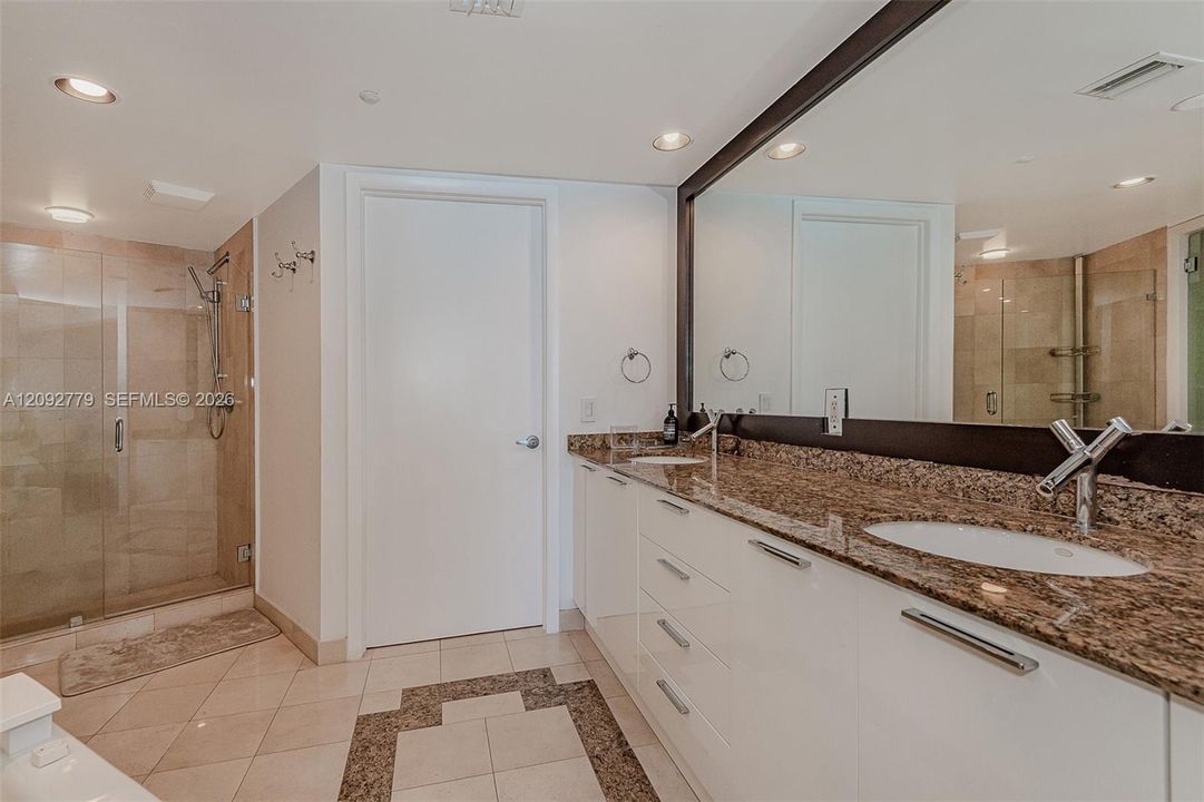 В аренду: $6,900 (2 спален, 2 ванн, 1591 Квадратных фут)