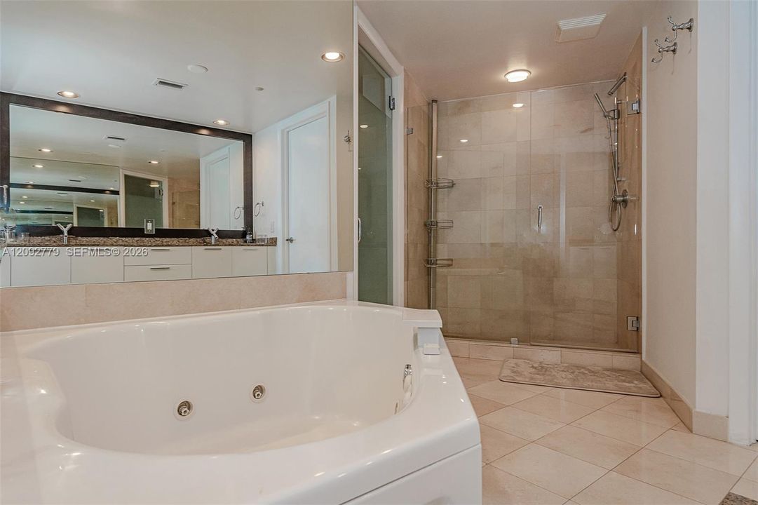 В аренду: $6,900 (2 спален, 2 ванн, 1591 Квадратных фут)