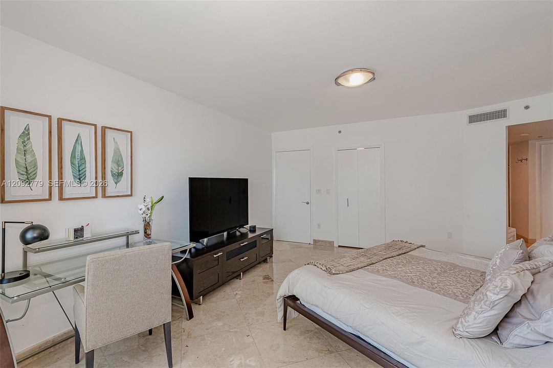 В аренду: $6,900 (2 спален, 2 ванн, 1591 Квадратных фут)