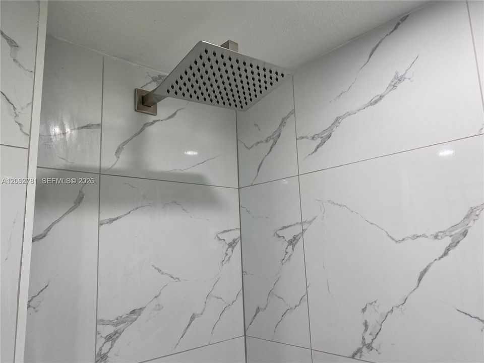 For Sale: $555,000 (3 beds, 2 baths, 410 Square Feet)