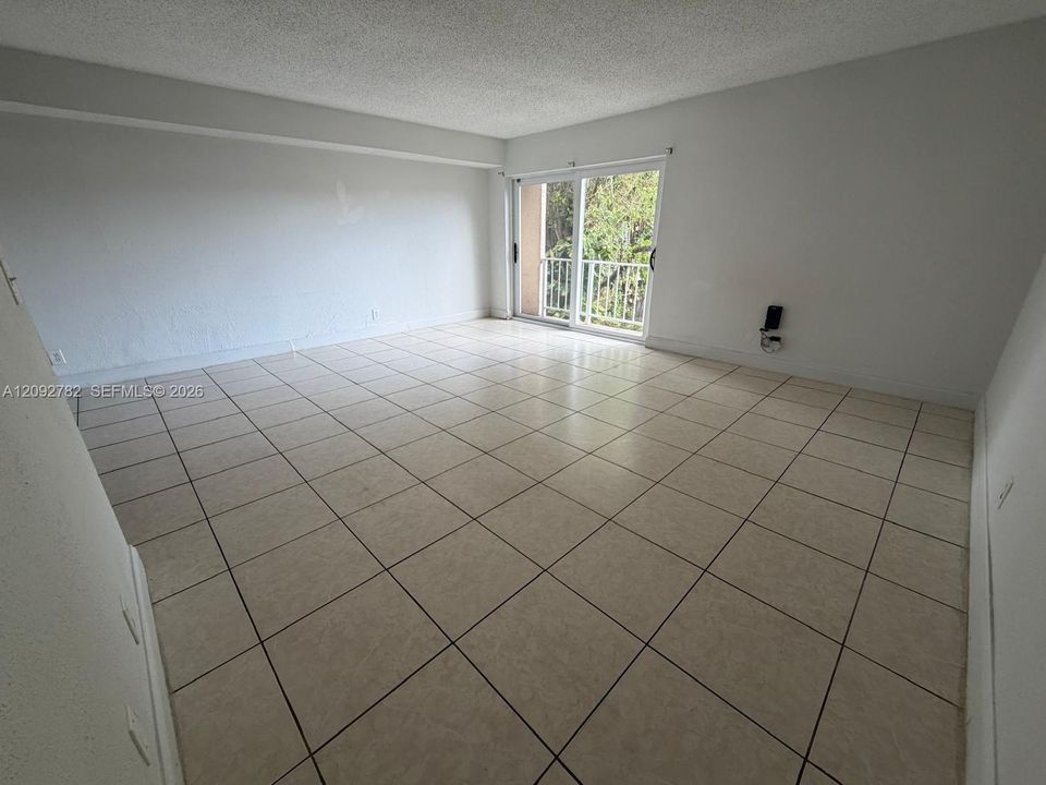 En Venta: $214,900 (3 camas, 2 baños, 1440 Pies cuadrados)