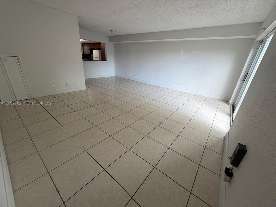 En Venta: $214,900 (3 camas, 2 baños, 1440 Pies cuadrados)