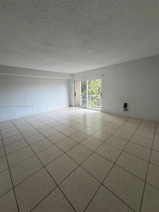 En Venta: $214,900 (3 camas, 2 baños, 1440 Pies cuadrados)