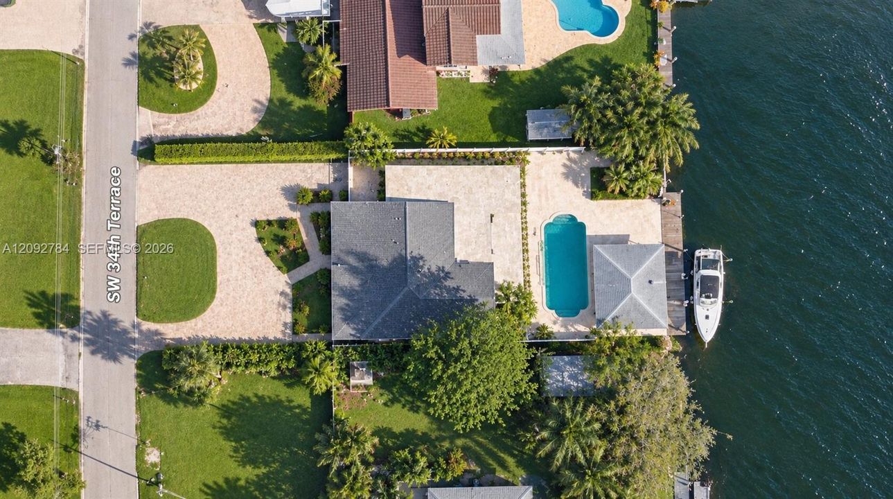 : $1,150,000 (5 camas, 5 baños, 1842 Pies cuadrados)