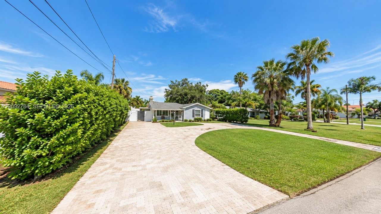 : $1,150,000 (5 camas, 5 baños, 1842 Pies cuadrados)